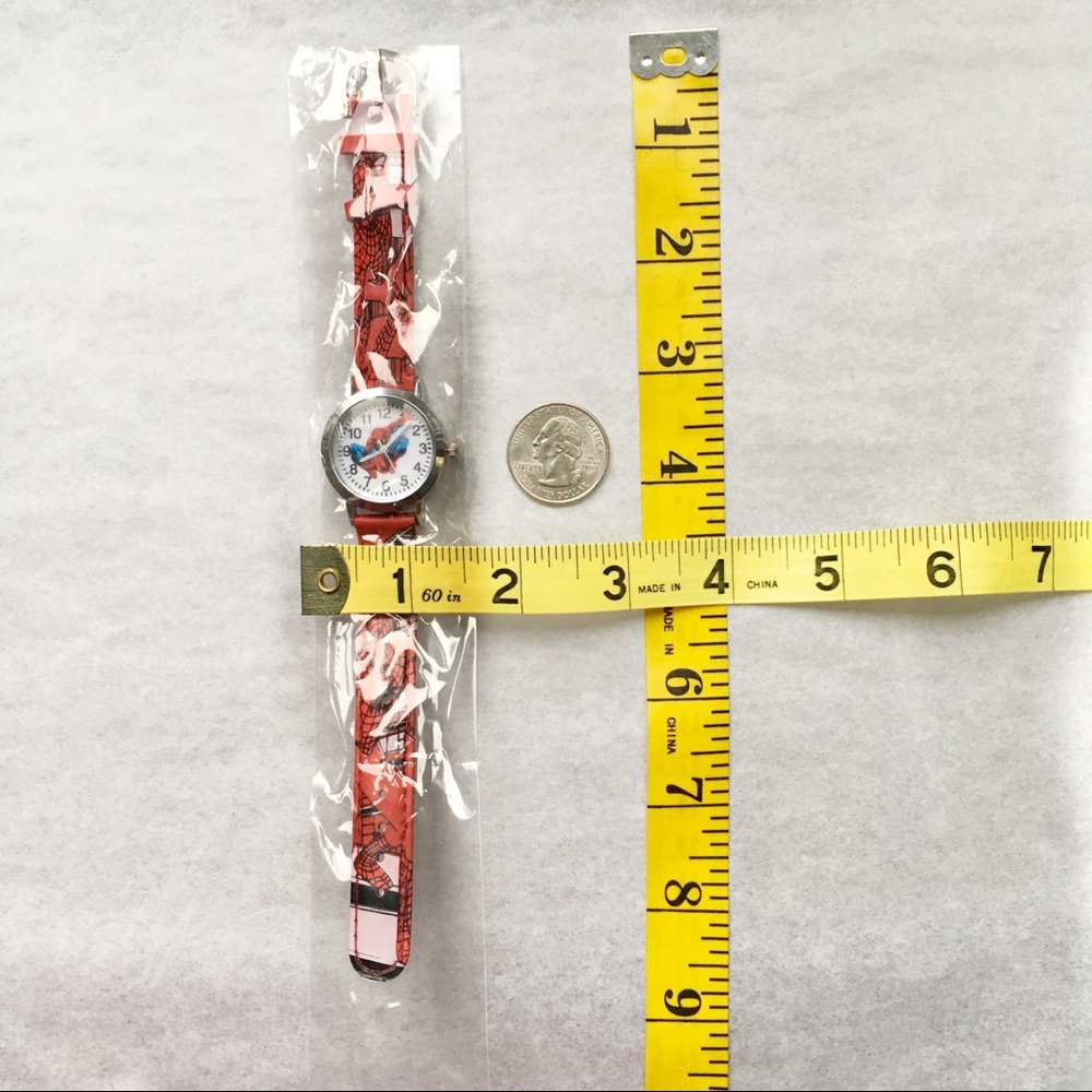 Spider-Man Superhero NEW Kids Quartz Watch Red - Picture 3 of 7